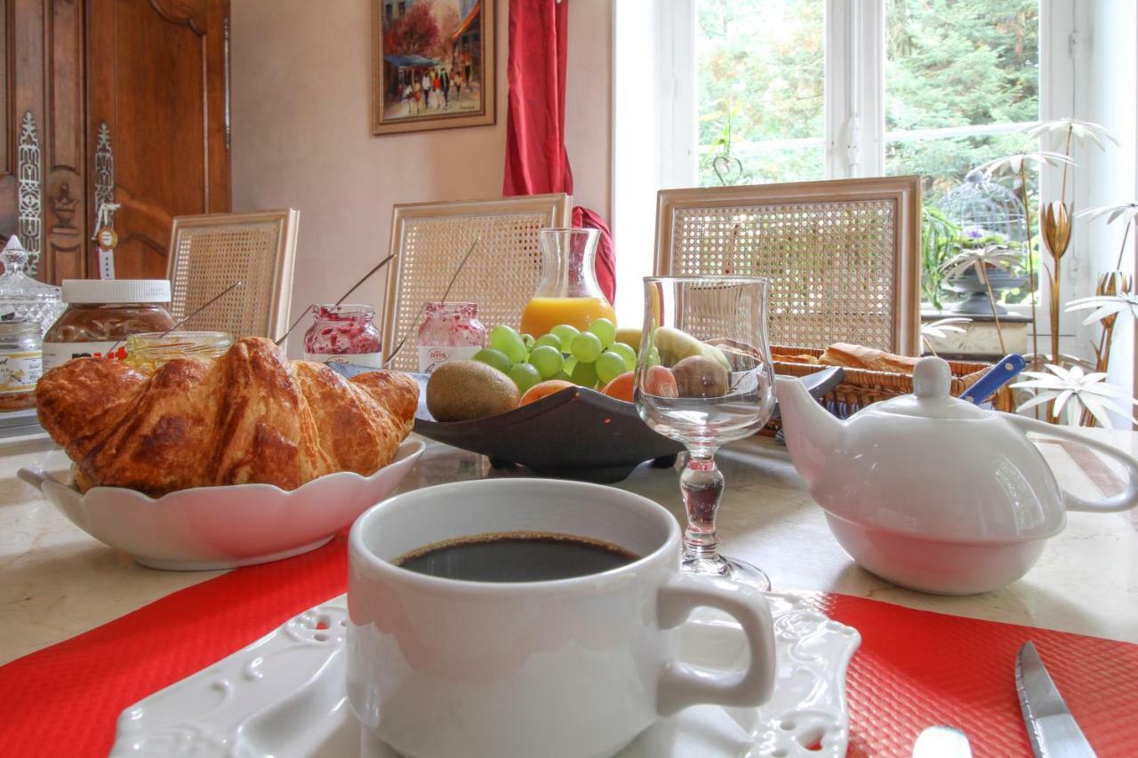 Manoir Des Turets Bed & Breakfast Yvré-lʼÉvêque Екстериор снимка