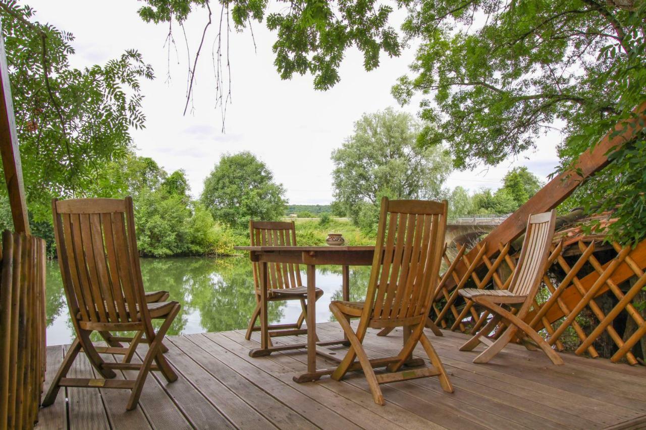 Manoir Des Turets Bed & Breakfast Yvré-lʼÉvêque Екстериор снимка